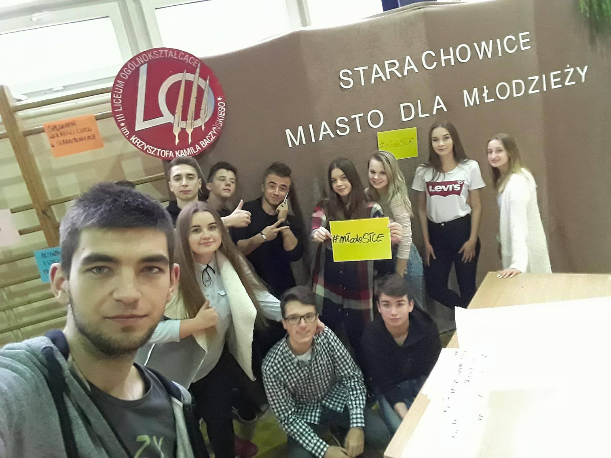 Radni podczas pierwszego spotkania w ramach projektu "Starachowice - Miasto dla młodzieży" images